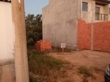 Lote 200 m� pronto para construir � Vila dos Eucaliptos