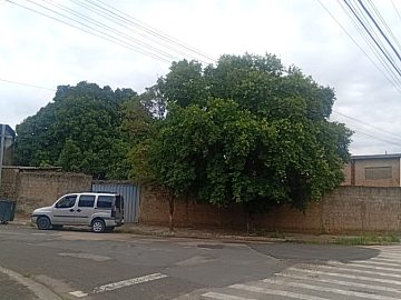 Lote Residencial 647 m� � Jardim Padre Bento