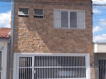Sobrado com Su�te e Hidro no Jardim Elizabeth � 3 Quartos
