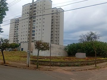 Lote Comercial 2.579 m� � Jardim Padre Bento