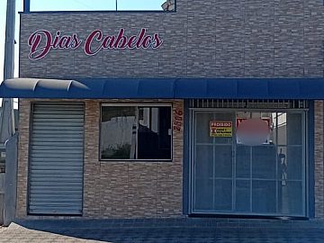 Casa com �rea comercial � Jardim das Na��es, 150 m�