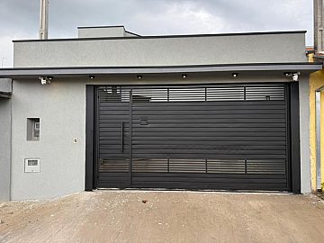 Casa moderna com su�te e automa��o � Jardim Santa Marta