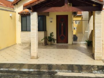 Casa � venda no Condom�nio Conte � 2 dormit�rios